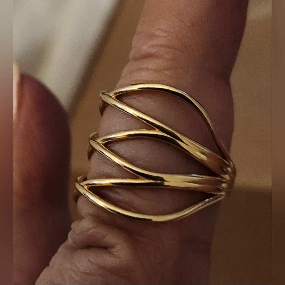 14K Yellow Gold Women's Triple Crossover Ring Size 7 - Picture 7 of 14